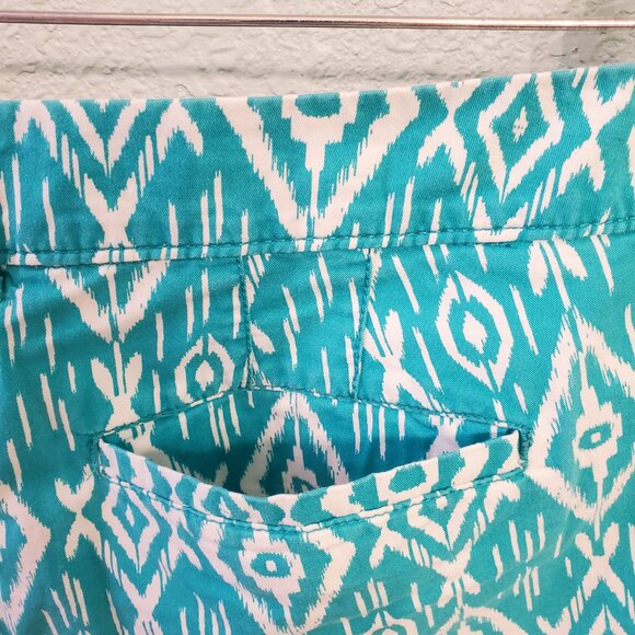Old Navy Size 10 Ikat print Shorts - Turquoise & White - Picture 7 of 8